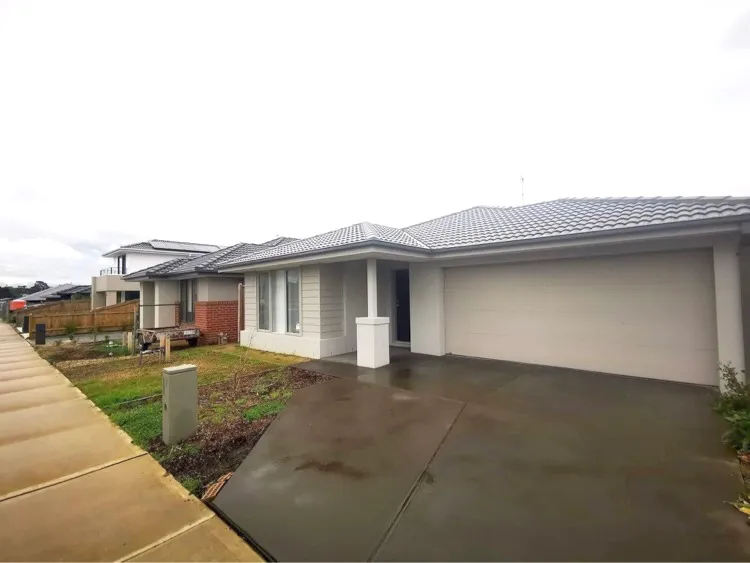 Spacious 4 bedroom near brand new home in prime location