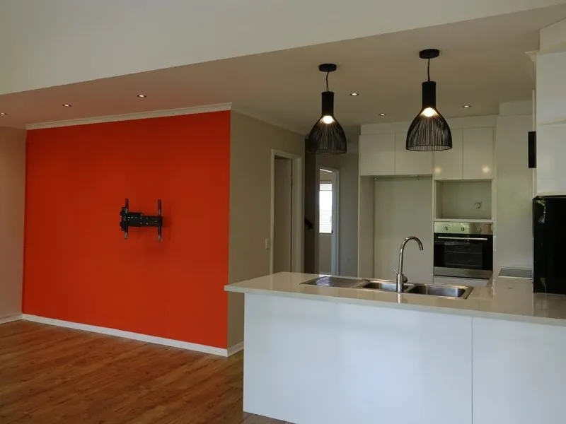 Three bedroom unit in the heart of Herston