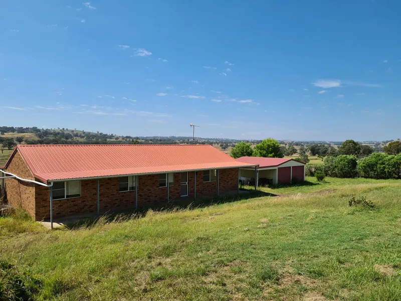 Close to Burrendong Dam