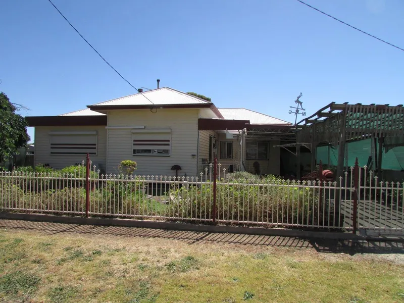 SPACIOUS FAMILY HOME