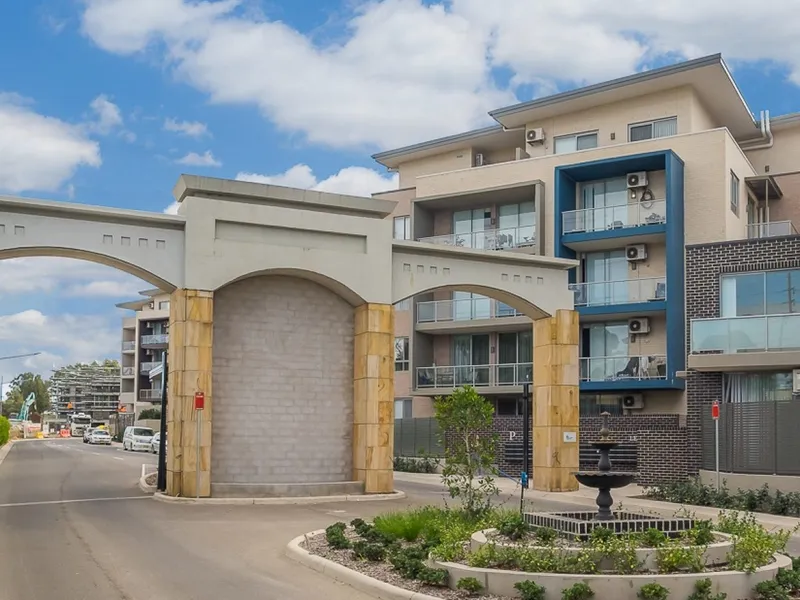 Modern 5 Bedroom Duplex in Centenary Park