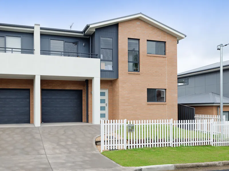 Stylish Duplex Offering a Fabulous Lifestyle