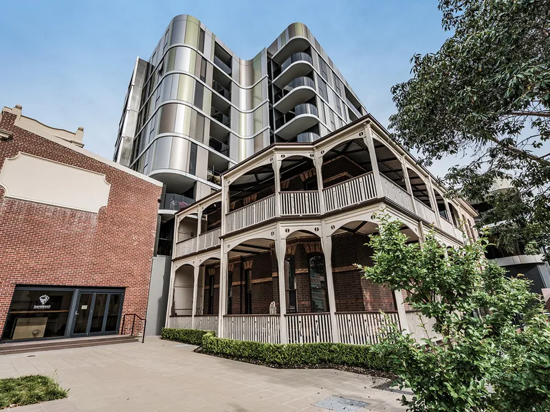 Priced Reduced To Sell - Contemporary & Trendy Lifestyle