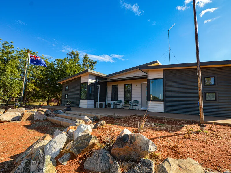 Massive Block, Large Home, Massive Shed