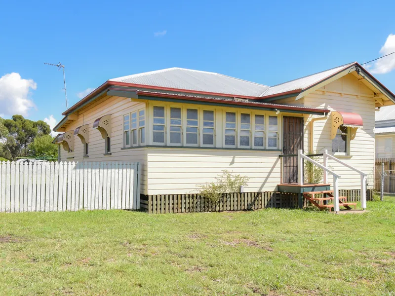 Lovely little cottage in a quiet street