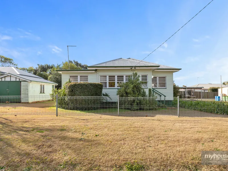 One Owner Post War Chamfer Board Home - Walk to Newtown Park!