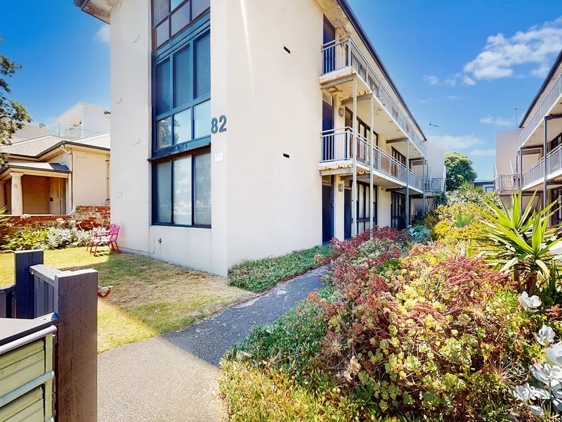 Beaconsfield Parade Albert Park Beach Studio Apartment