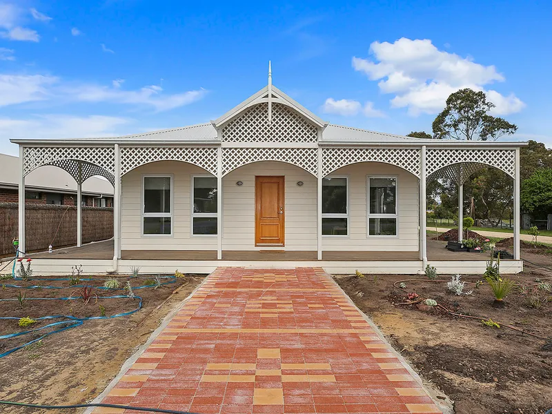 YOUR WI FI, WATER & ELECTRICITY ARE INCLUDED!