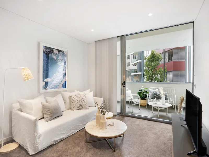 Executive apartment living with first-class amenities 