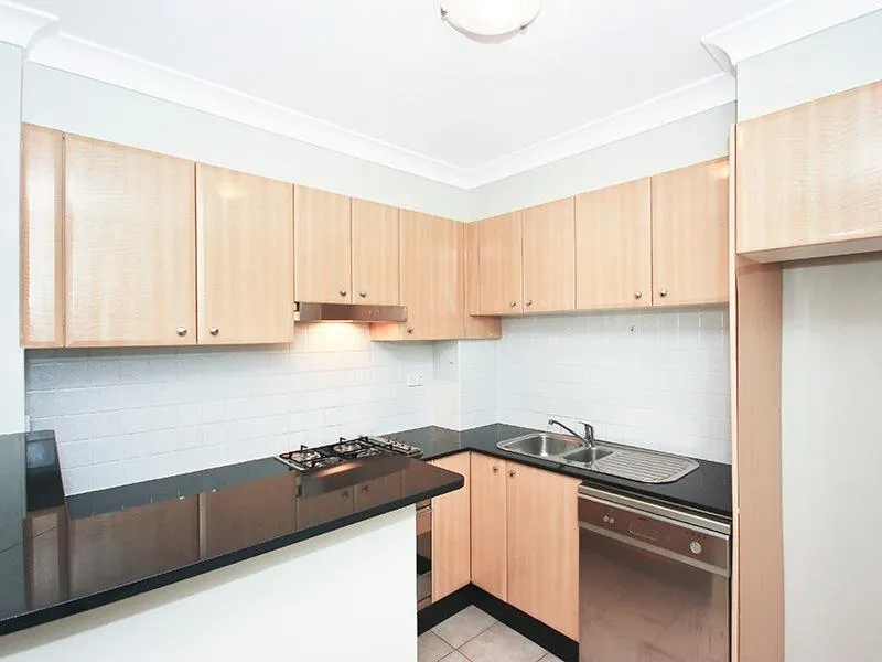 ONE WEEK COMPLIMENTARY RENT....