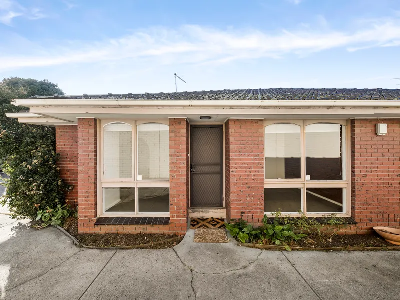 LIFESTYLE AND LOCATION