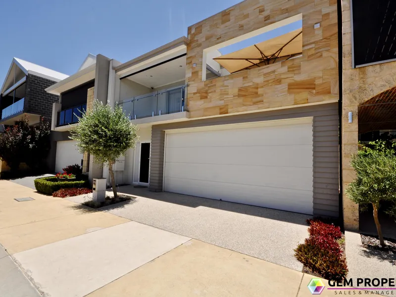 Beauty by the Beach!