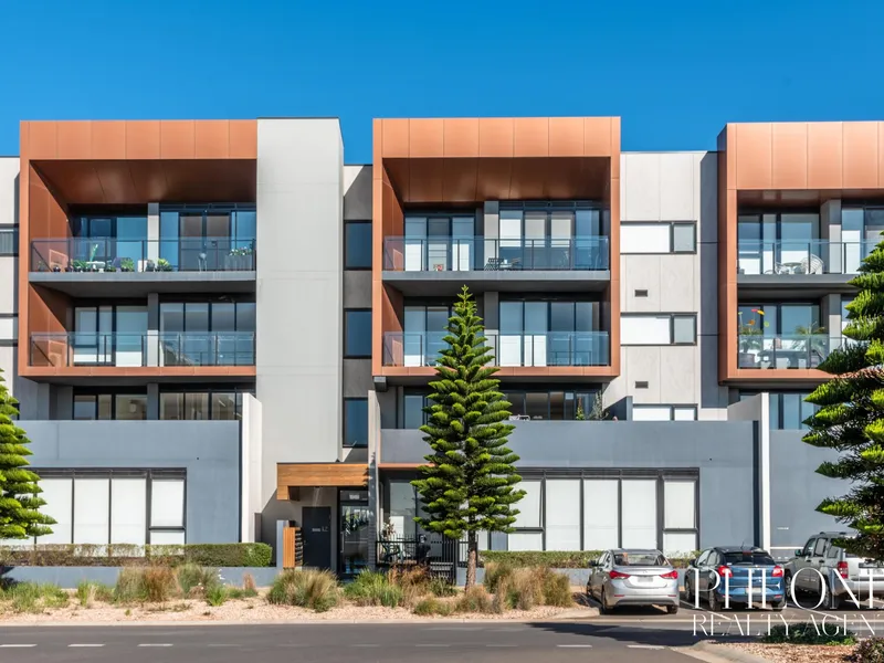 1 BEDROOM LUXURY APARTMENT BY THE WATER