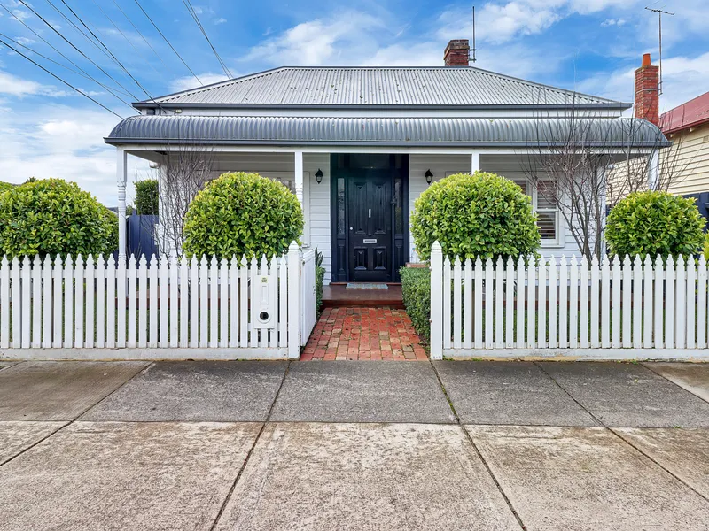 THIS ONE HAS THE WOW!