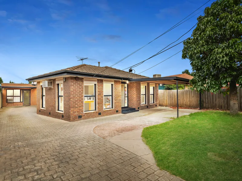 Large Family Living or Dual Rental Income