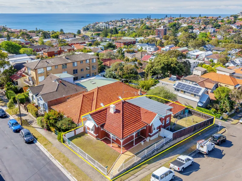 ''GLENDON'' A Bronte Treasure On A Prime Dual Access Block (487sqm approx) With Stunning DA Approved plans to recreate a Federation Gem