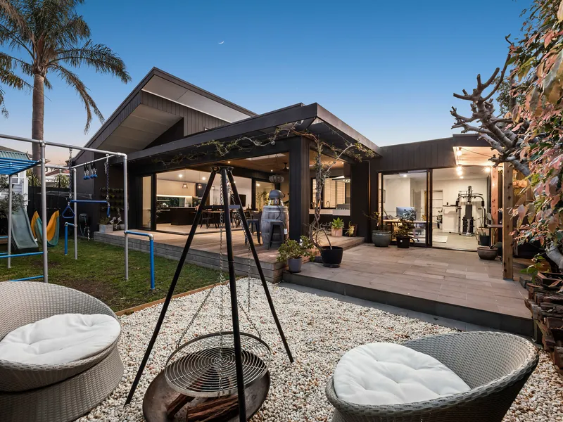 A Classic Reimagined with Stunning Architectural Finesse