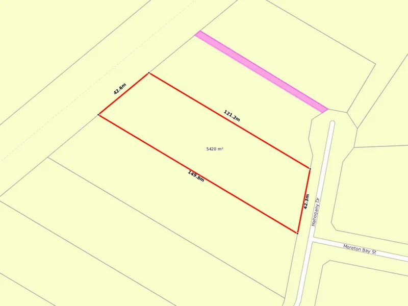 5,420 SQUARE METRE (OVER 1 & 1/4 ACRE) BLOCK AT BEACH !