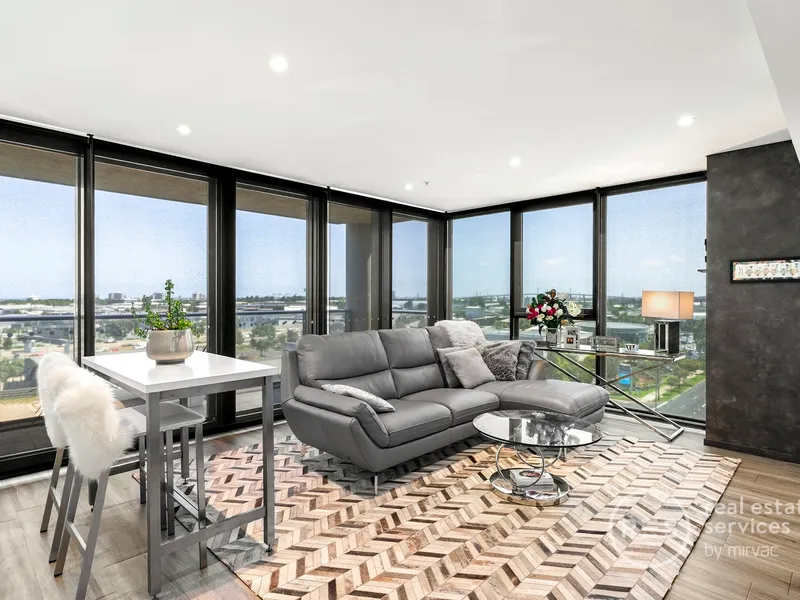 Yarra Point brilliance with a waterside location