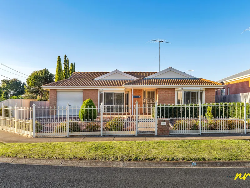 Fantastic Family Home - Close to Town