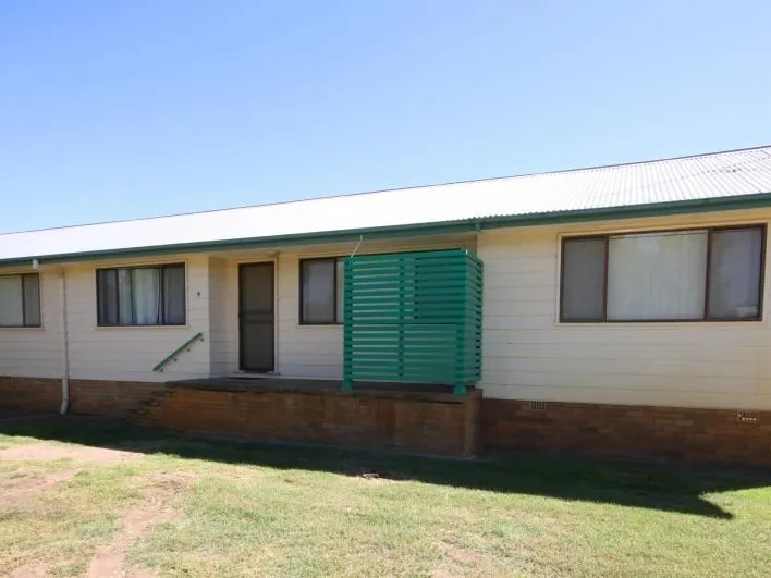 3 Bedroom Unit In Great Location