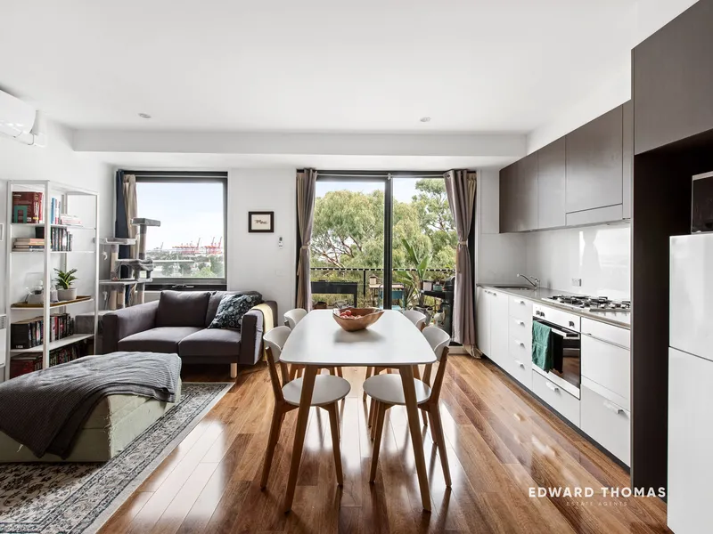 Stylish Pad With Superb Outlook