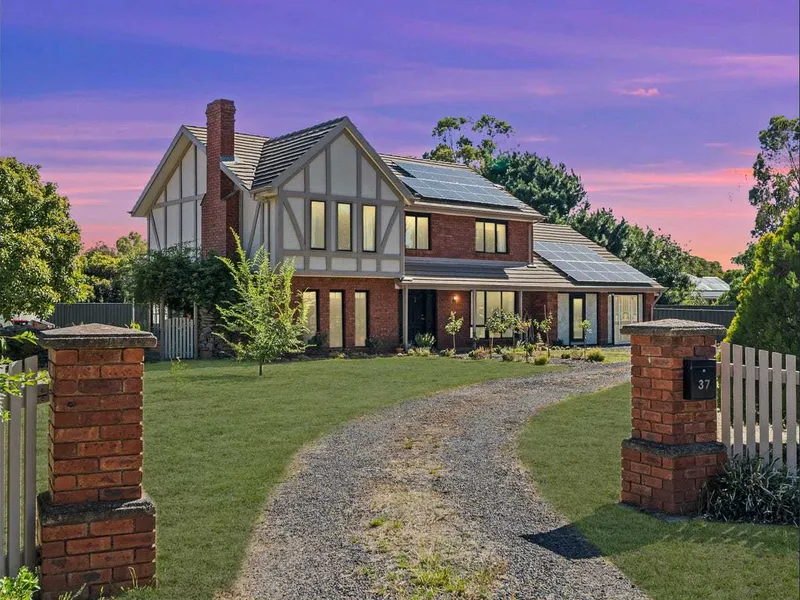 THE PERFECT FAMILY HOME