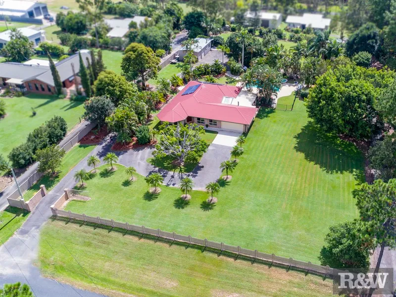 Sophisticated Haven in a Premium Lifestyle Enclave