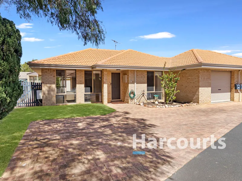 Beachside Location!!!