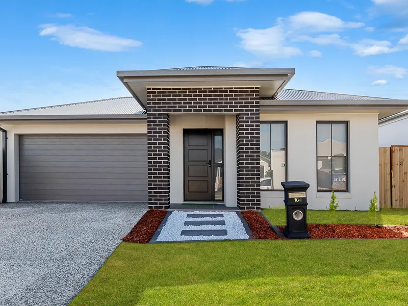 Brand New Family Home in Covella!