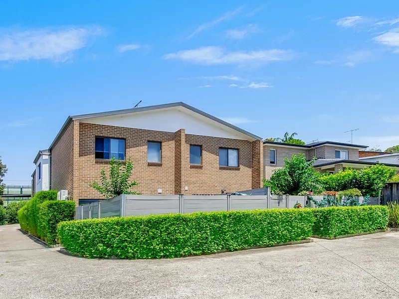 Elevate Your Lifestyle: Modern Elegance in Thornleigh!