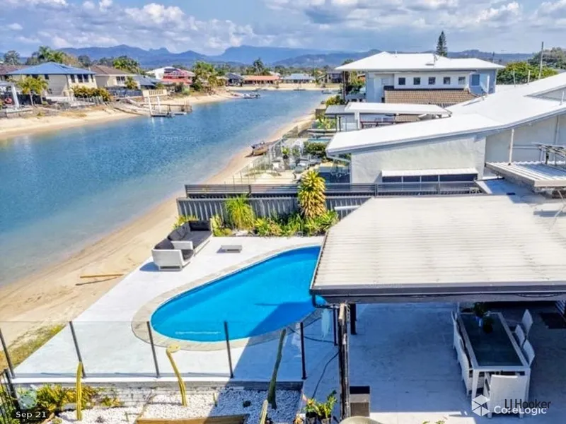 Stunning Waterfront Home With Pool!