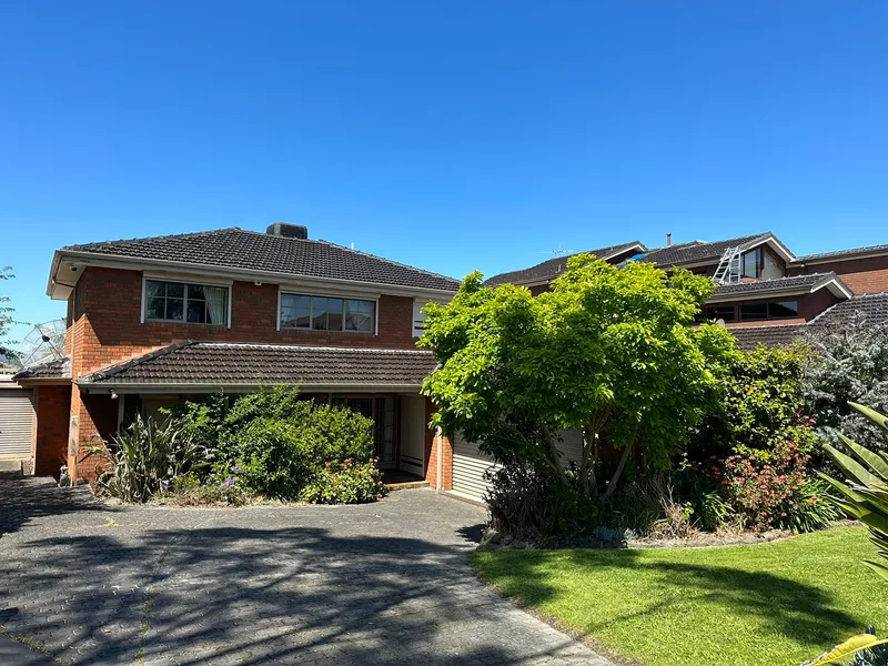 Tranquil Location and well furnished - Wheelers Hill