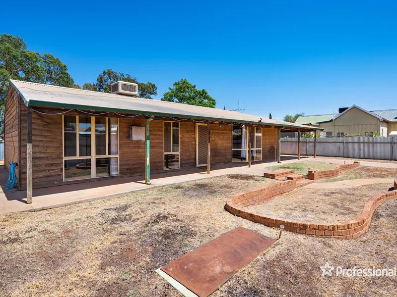 Cabin Feels in South Boulder 