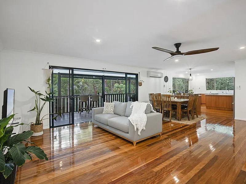 Secluded Family Retreat - 5km from the Beach