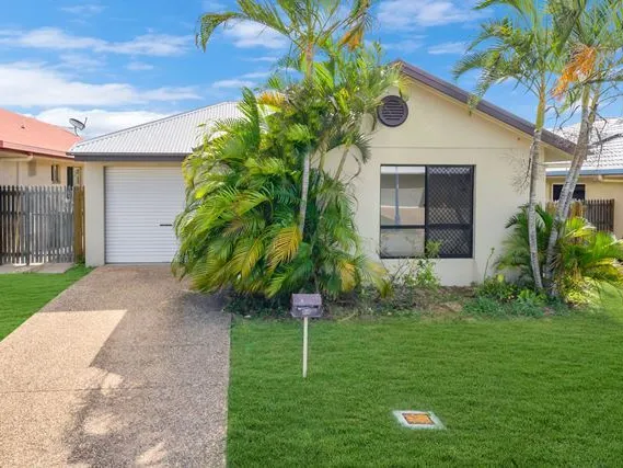 Three bedroom home in Douglas