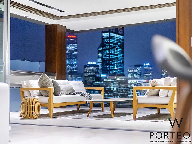 Once in a lifetime opportunity- Palatial Panoramic Apartment!