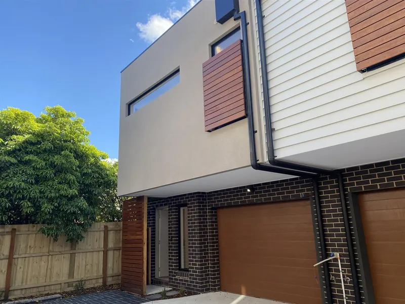 ONLINE APPLICATIONS WELCOME, VIEW OUR VIDEO & APPLY