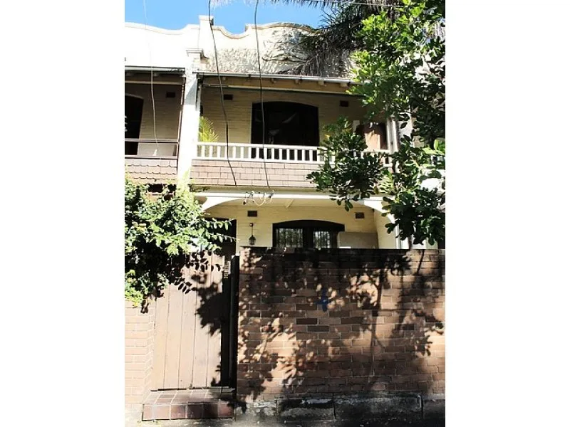 Room with own kitchenette (rent is inclusive of water and electricity). 
