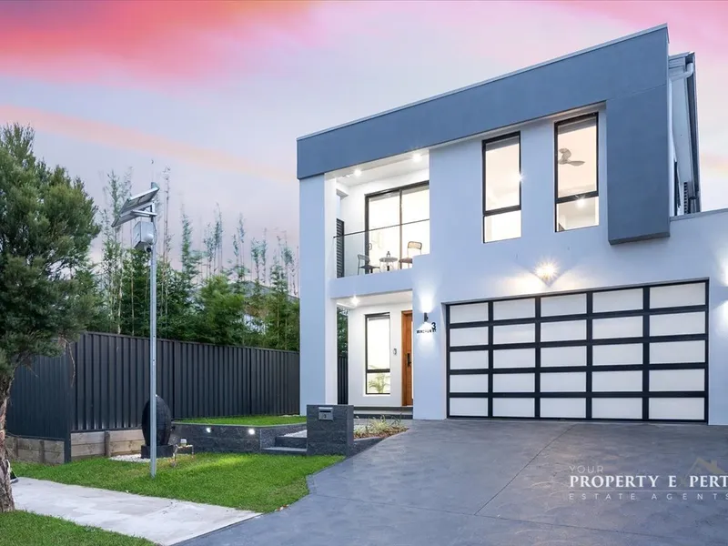 LUXURY NORTH FACING HOME - WALK TO NORTHBOURNE SCHOOL