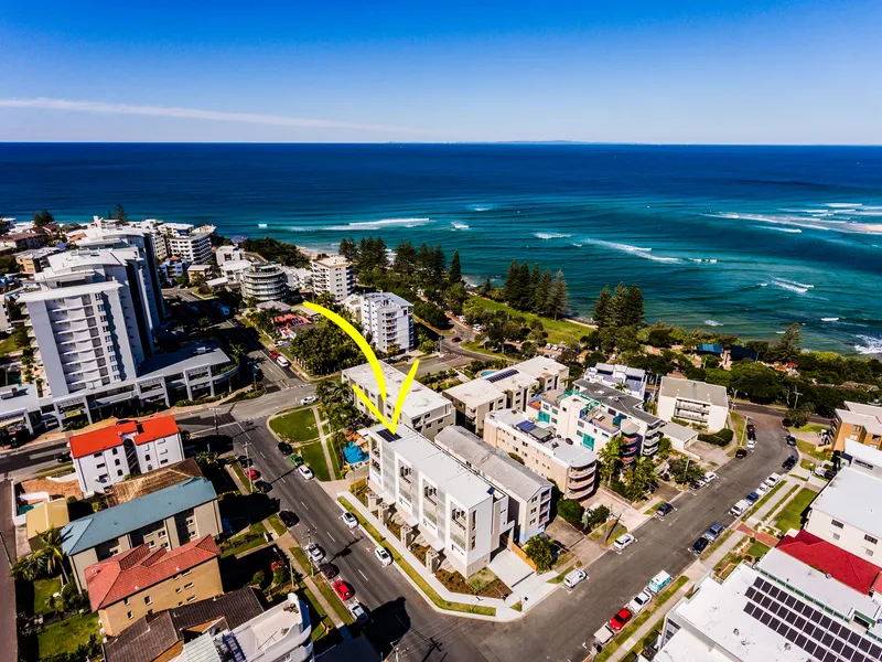 Luxury four level Caloundra home with exclusive roof top terrace - Private lift access to each floor!