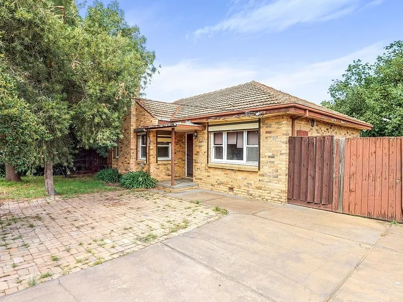 Update Family Home in Prime Location