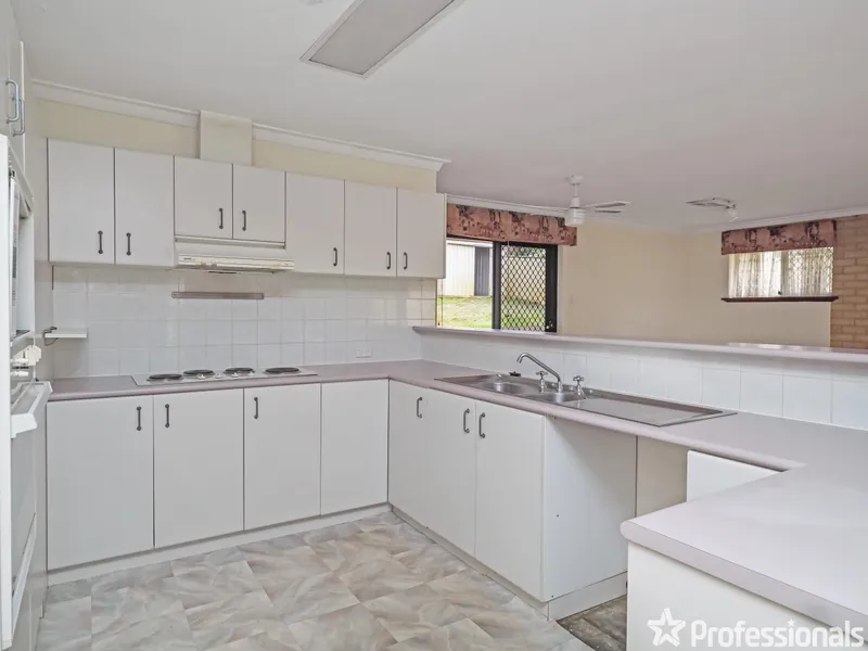 Family home - Plenty of room for the kids to run around!