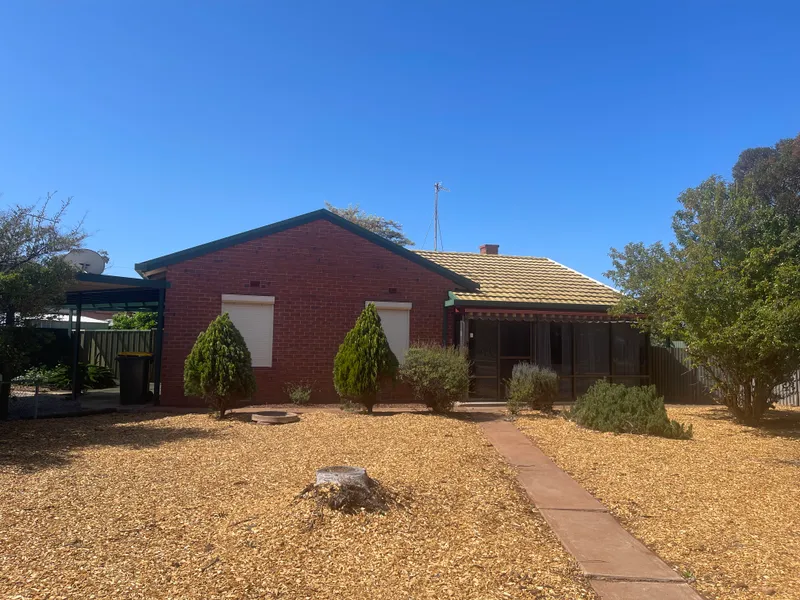 Three Bedroom Home In Popular Whyalla Playford Area