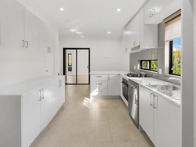 BRAND NEW VILLA WITH UTILITIES INCLUDED