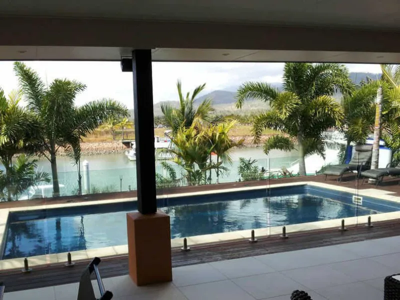 MAGNIFICENT WATERFRONT RESIDENCE