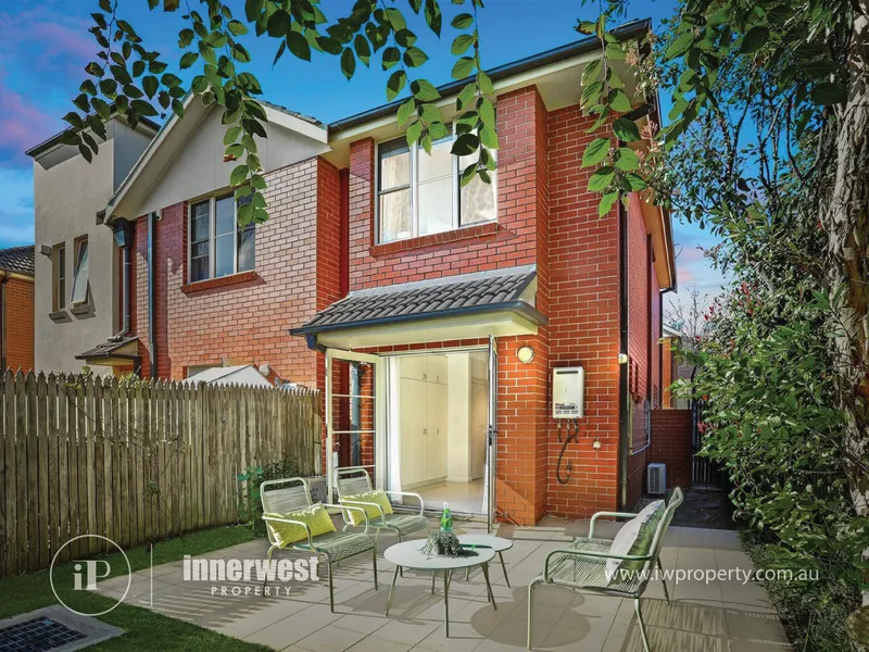Entertainer's Delight Townhouse For Lease
