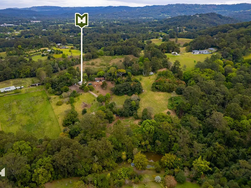 30 acres minutes from Palmwoods town centre!