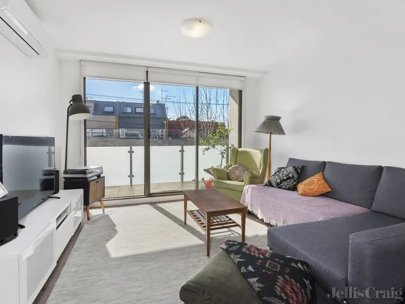 Two Bedroom Residence in Great Location.