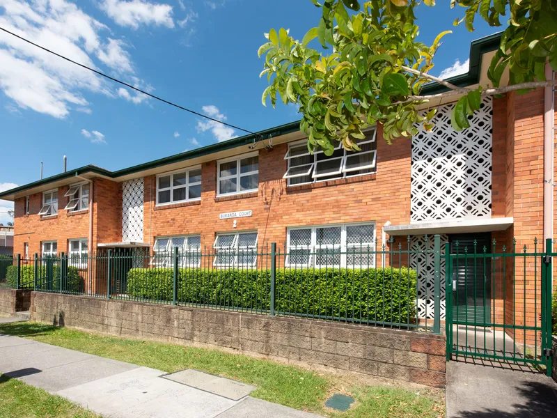 1/41 O'Keefe Street, Woolloongabba (also known as 1/2 Carl Street, Woolloongabba)